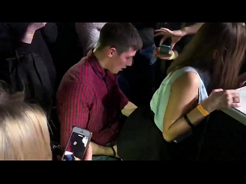 ❤️ Sex real într-un club de noapte rusesc. O rusoaică de 18 ani în anus și vagin futută într-un club de noapte ❤ at ro.xlxxporno.ru ❌